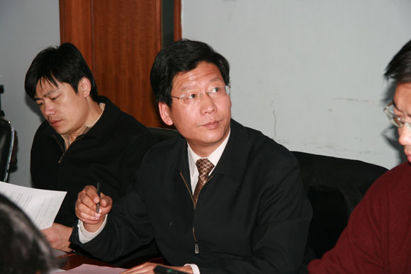 学工部刘明奇部长指出应落实科学发展观