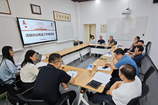 新闻照片.jpg 新闻照片.jpg